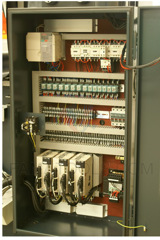 Fresadora FHV-300 - gabinete eléctrico